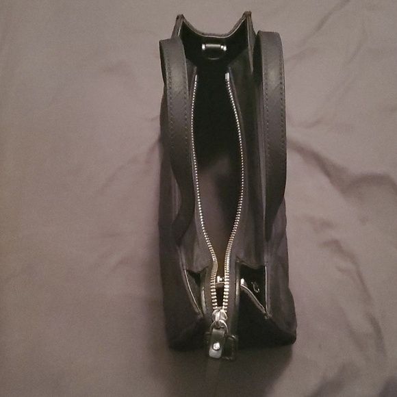 Kate Spade Tote - Picture 4 of 5